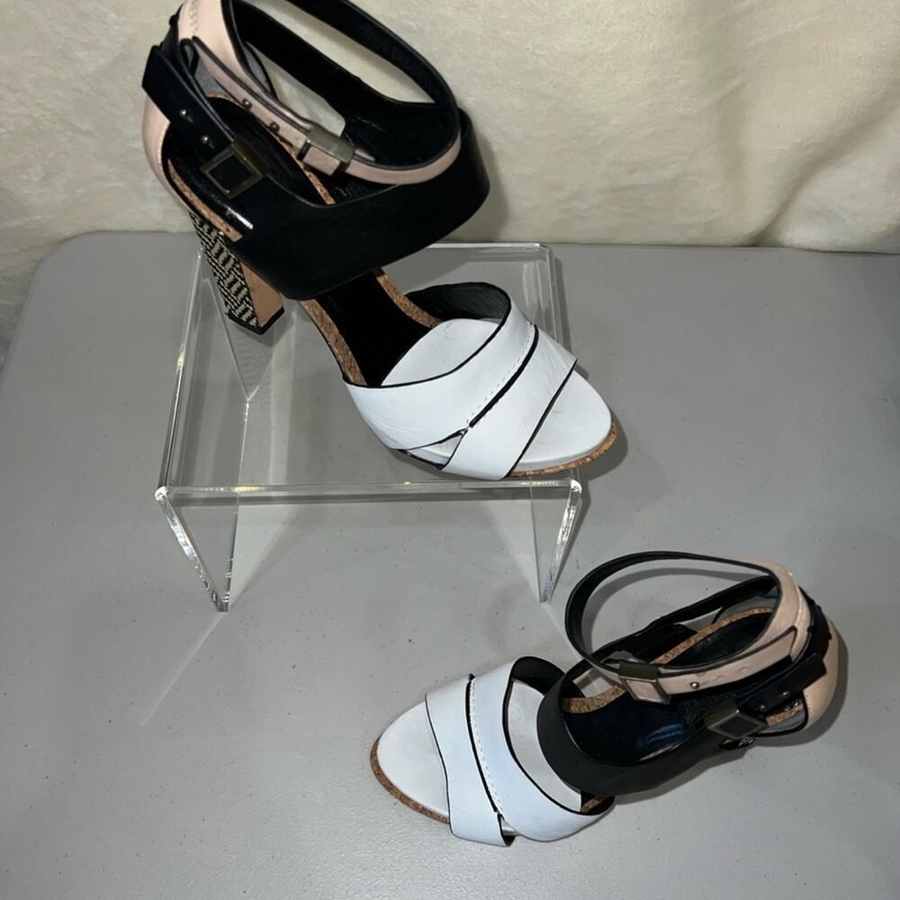 Rachel Roy Color block Black White Leather Sandal Heels size 8